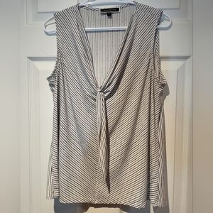 14 Melanie lyne sleeveless top